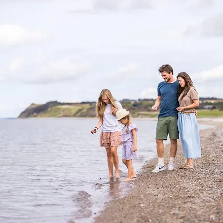 Landal Ronbjerg Курортный комплекс 4*